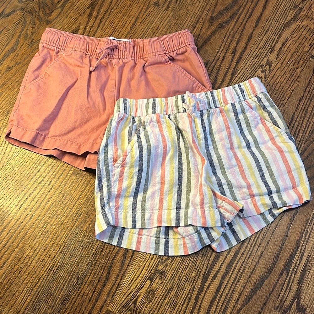 🌹🎀LIKE NEW FLOWY SHORT BUNDLE🎀🌹